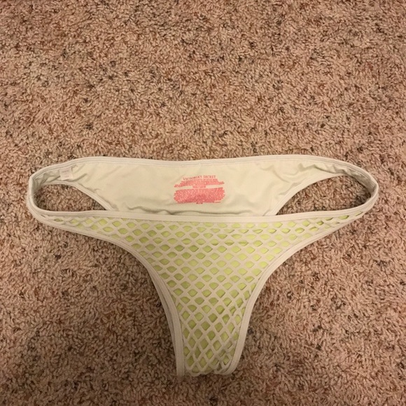 Victoria’s Secret swim suit bottoms - Picture 2 of 3